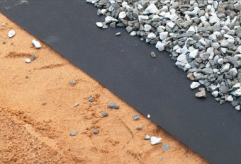 Объемная георешетка Вебер.Текс (сторона ячейки 210х210 мм, высота ребра 100 мм, площадь модуля 18,6 м2), ПЕРФОРИРОВАННАЯ.